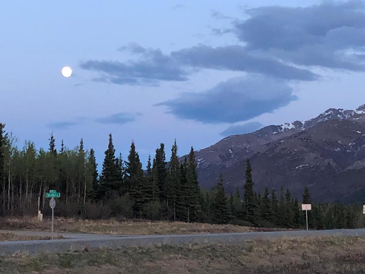 Denali Park Hotel Healy Exteriör bild